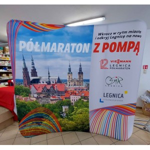 Ścianka tekstylna łukowa